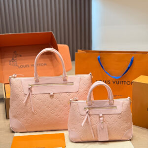 Louis Vuitton Capucines