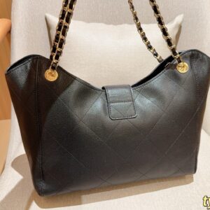 Chanel 26P Vintage Hobo Tote Bag i