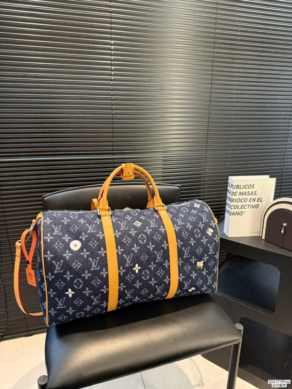 LV Keepall 45 Travel Bag
